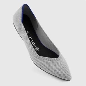 Rothy’s Points in flax birdseye